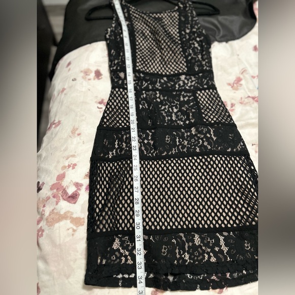 YAYA&CO Gorgeous Lace Cocktail Dress - Picture 6 of 7